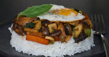 Bol renversé au poulet, cuisine mauricienne