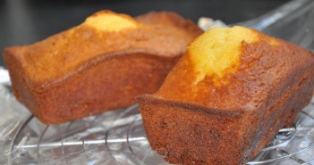 Cake fondant au chocolat blanc et à la vanille